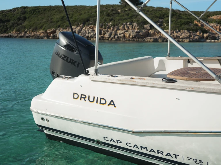 Location bateau Port d'Addaia (Ville) pas cher Cap Camarat 7.5 WA