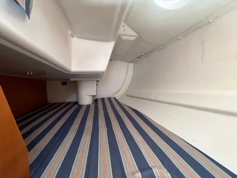 Location bateau Bénéteau First 27.7 à Les Sables-d'Olonne sur Samboat