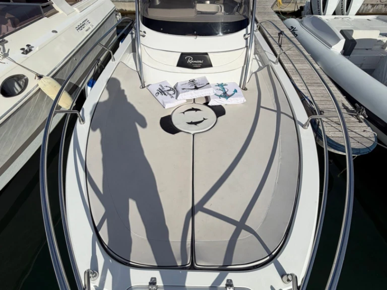 Location à Castellammare di Stabia - Ranieri Shadow 28 sur SamBoat