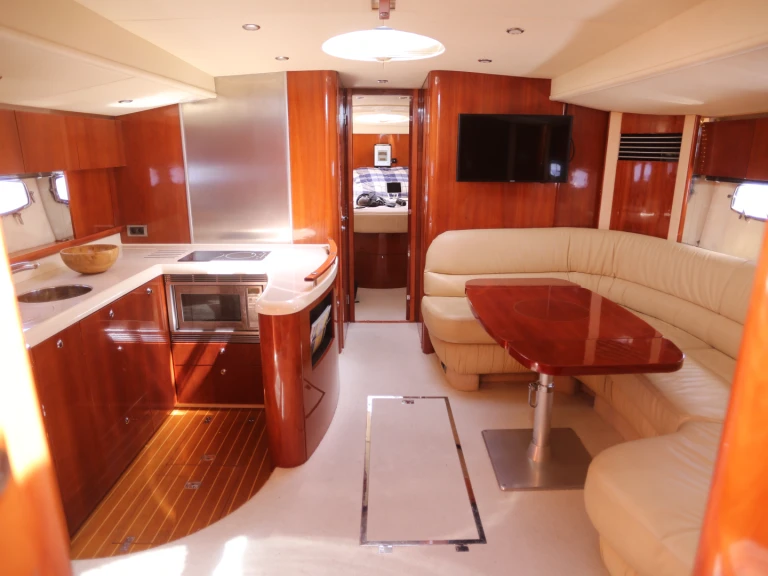 Fairline Targa 52 a louer à Port Mahon