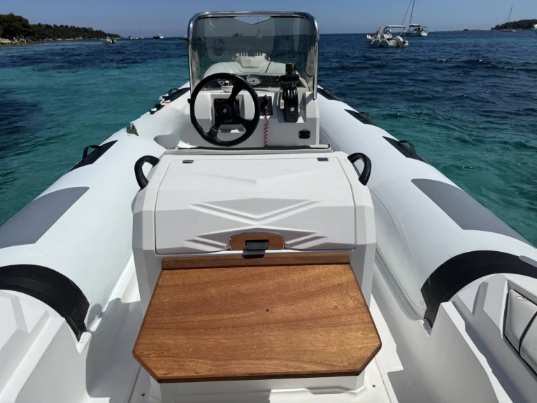 Location bateau Ranieri Cayman 21 Sport à Mandelieu-la-Napoule sur Samboat