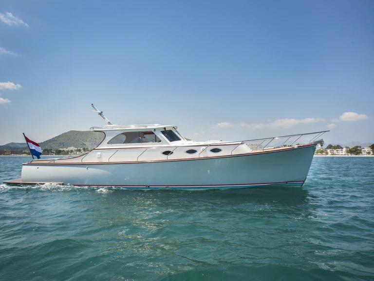 Location à Port d'Alcudia - Hinckley Talaria  sur SamBoat