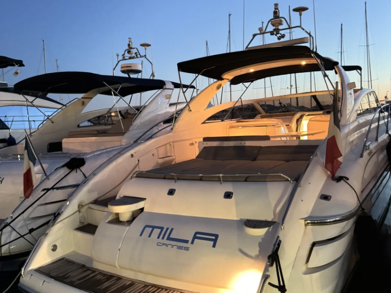 Princess Princess V52 a louer à Cannes