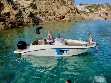 Mareti Open 500 Classic in Sant Antoni de Portmany on SamBoat