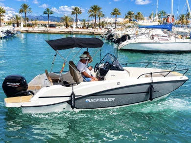 Quicksilver Activ 605 Open de alquiler a Benalmádena
