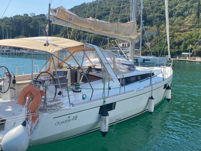Location bateau Bénéteau Oceanis 48 à Puerto Banús sur Samboat