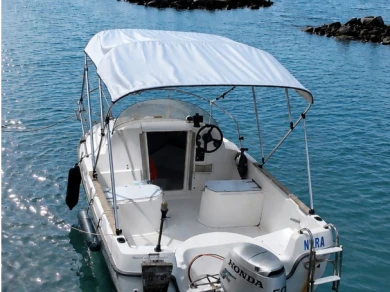 Charter a Bénéteau Antares 450 in Sète on Samboat