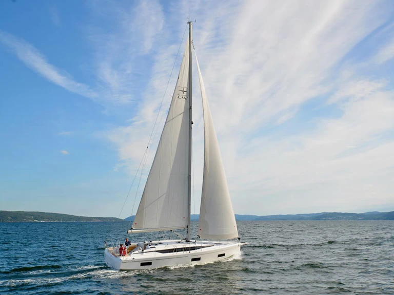 Bavaria Bavaria C42 a louer à Gouviá