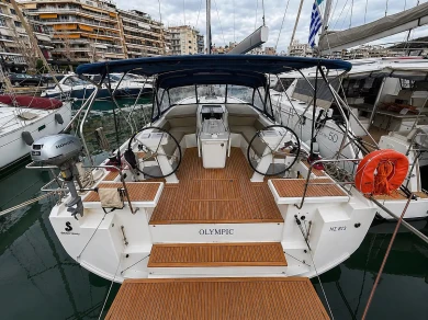 Huur een Bénéteau Oceanis 46.1/5 in Le Pirée