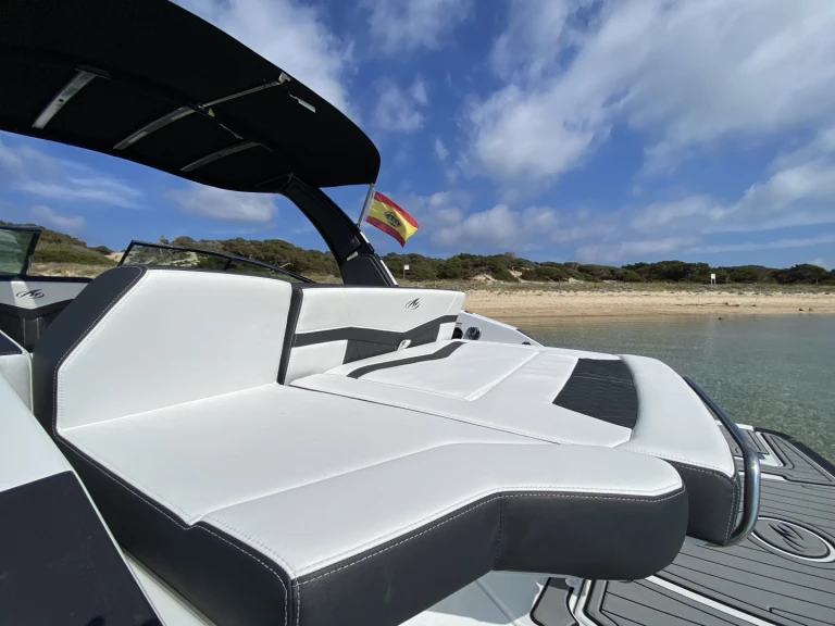 Location Bateau à moteur à Ibiza (Ville) - Monterey 278 SS
