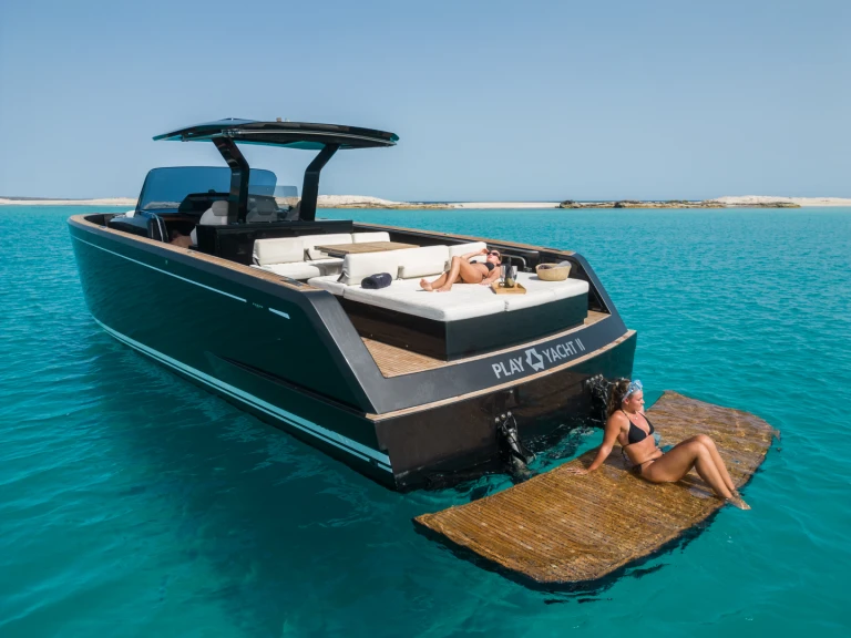Louer Bateau à moteur avec ou sans skipper Pardo Yachts à Ibiza (Ville)