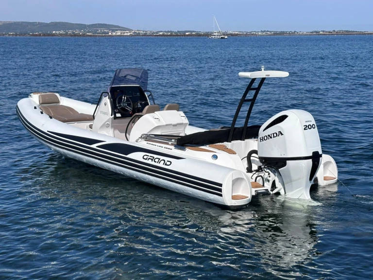 Location bateau Grand Boats GOLDEN LINE 680 à Mèze sur Samboat