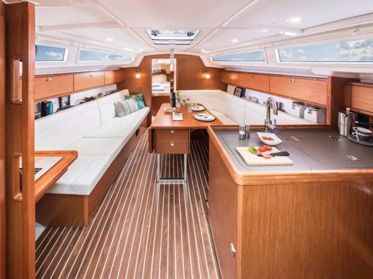 Louez un Bavaria Cruiser 34 à Lefkáda