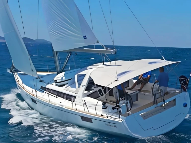 Louez un Bénéteau Oceanis 48 à Puerto Banús