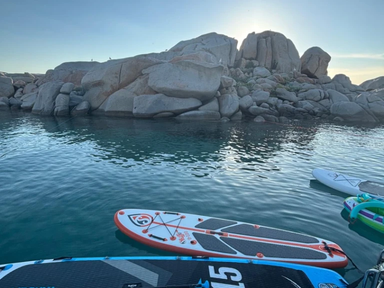 Location Bateau à moteur Jeanneau avec permis