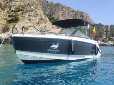 Motorboat rental in Puerto Marina Benalmadena - Quicksilver 605 CRUISER