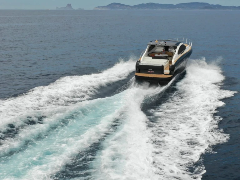 Location bateau PRIMATIST By Bruno Abbate G à Roses sur Samboat