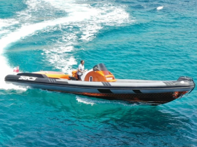 Louer Semi-rigide avec ou sans skipper Sacs à Espagne
