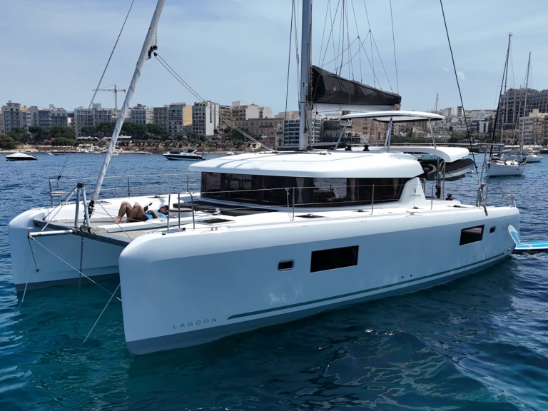 Location à Il-Gżira - Lagoon Lagoon 42 sur SamBoat