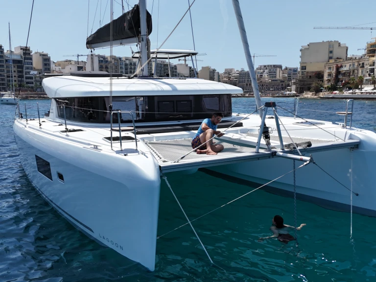 Louez un Lagoon Lagoon 42 à Il-Gżira