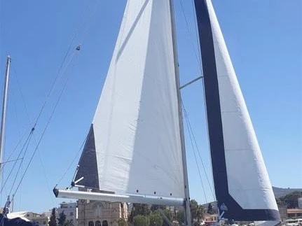 Location bateau Jeanneau Sun Odyssey 43 à Níkiti sur Samboat