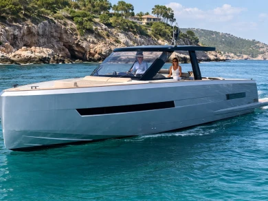 Yate de lujo para alquilar Marina De Cala D'Or al mejor precio