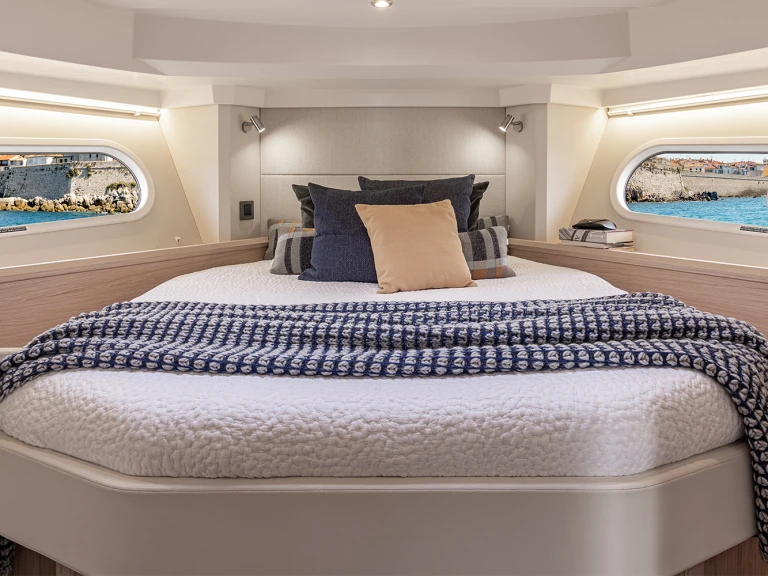 Location à Juan-les-Pins - Bénéteau Swift Trawler 41 Fly sur SamBoat