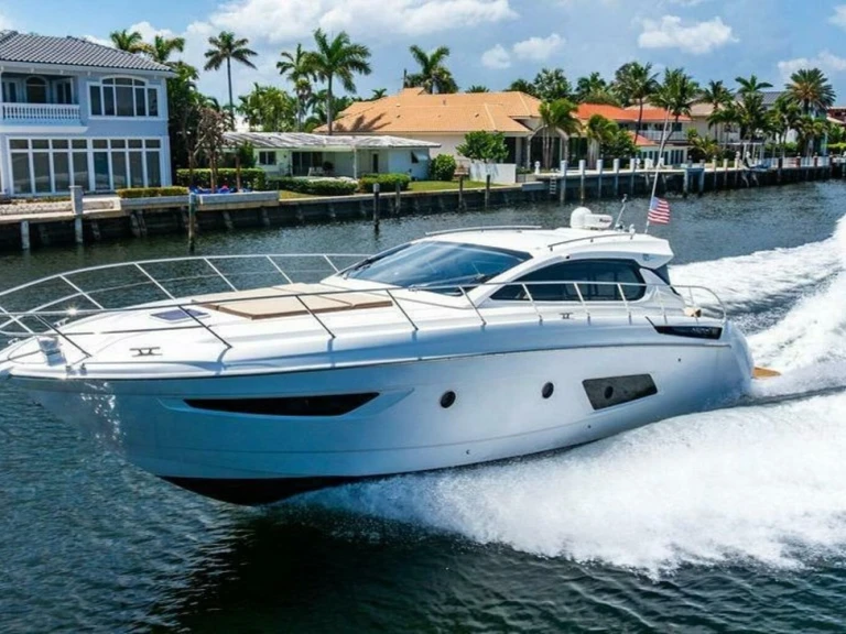 Location Yacht à Juan-les-Pins - Azimut Atlantis 50