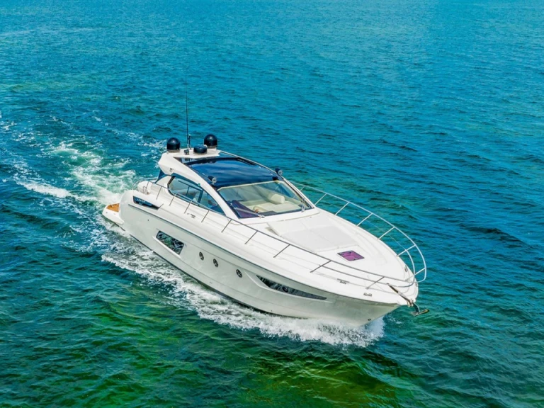 Location bateau Azimut Atlantis 50 à Juan-les-Pins sur Samboat