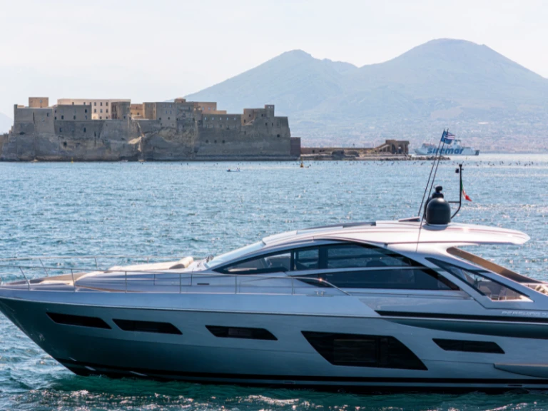 Location Yacht à Naples - Pershing 7x
