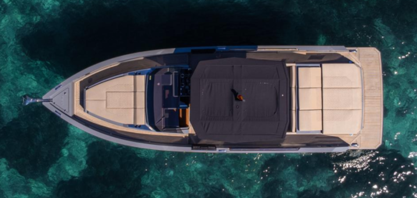 Bateau à moteur à louer à Ibiza (Ville) au meilleur prix