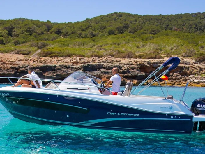 Location bateau Jeanneau Cap Camarat 7.5 WA S2 à Ibiza (Ville) sur Samboat
