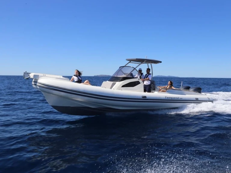 Location à Marine de Sant'Ambrogio - Capelli CAPELLI 1000 TEMPEST CC sur SamBoat