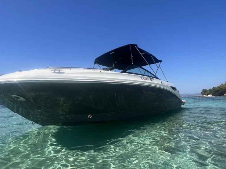 Sea Ray  250 sdx a louer à Port Fréjus