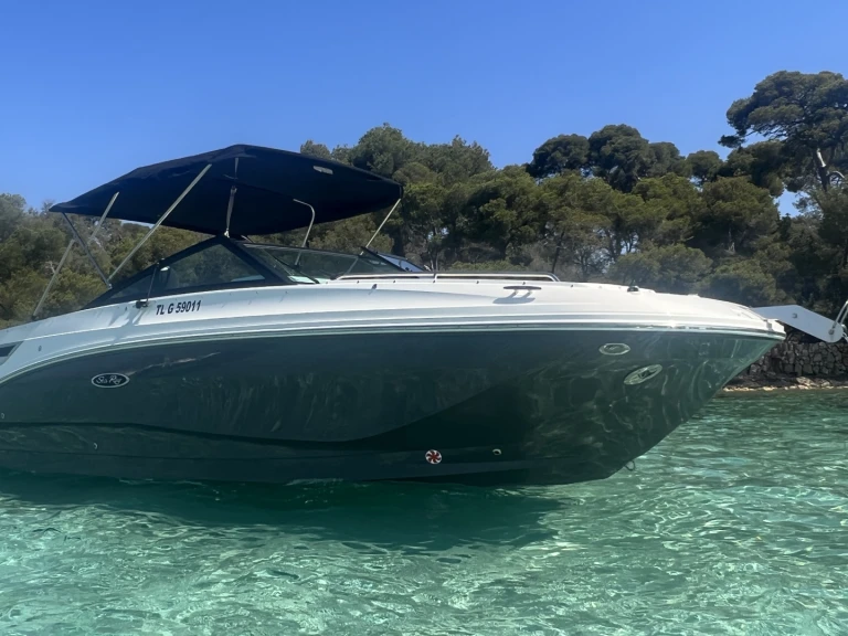 Location à Port Fréjus - Sea Ray  250 sdx sur SamBoat