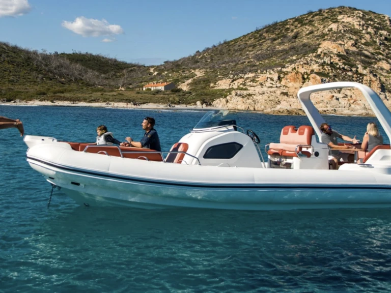 Louer Bateau à moteur avec ou sans skipper Zodiac à Bandol