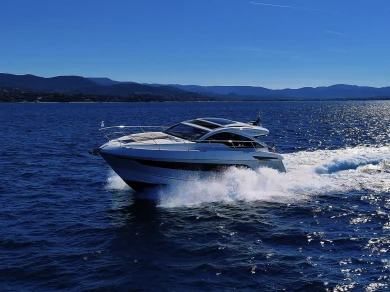 Location Yacht à Cogolin - Fairline Targa 45 Gran Turismo