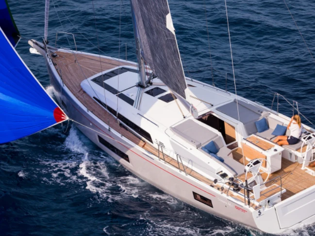 Bénéteau Oceanis 46.1 a louer à Arzon