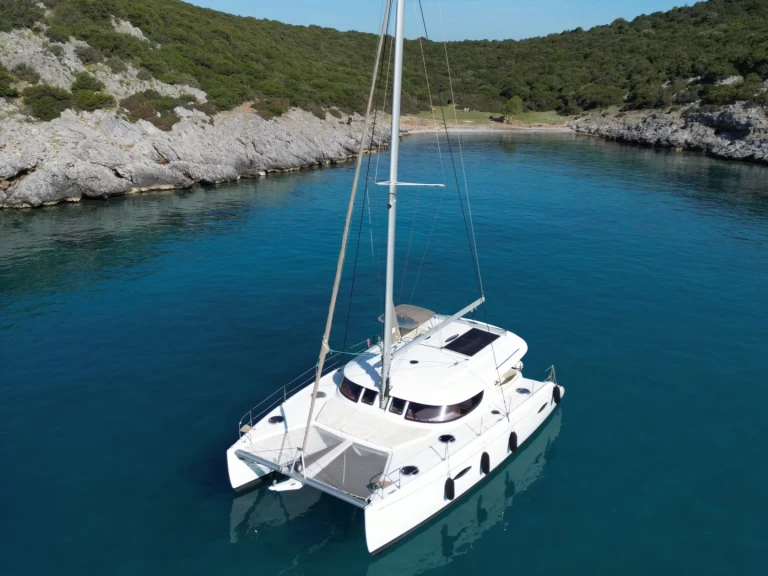 Location Catamaran Fountaine Pajot avec permis