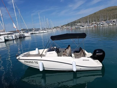 Noleggio Barca a motore con o senza skipper Quicksilver a SCT Marina Trogir
