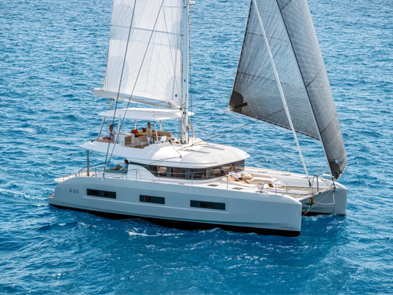 Location bateau Eden Island pas cher Lagoon 55