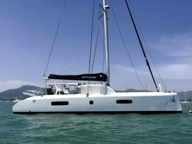 Verhuur Catamaran Outremer met vaarbewijs