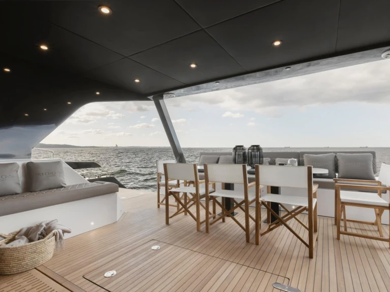 Location Catamaran à Lávrio -  Moon Yacht 60 