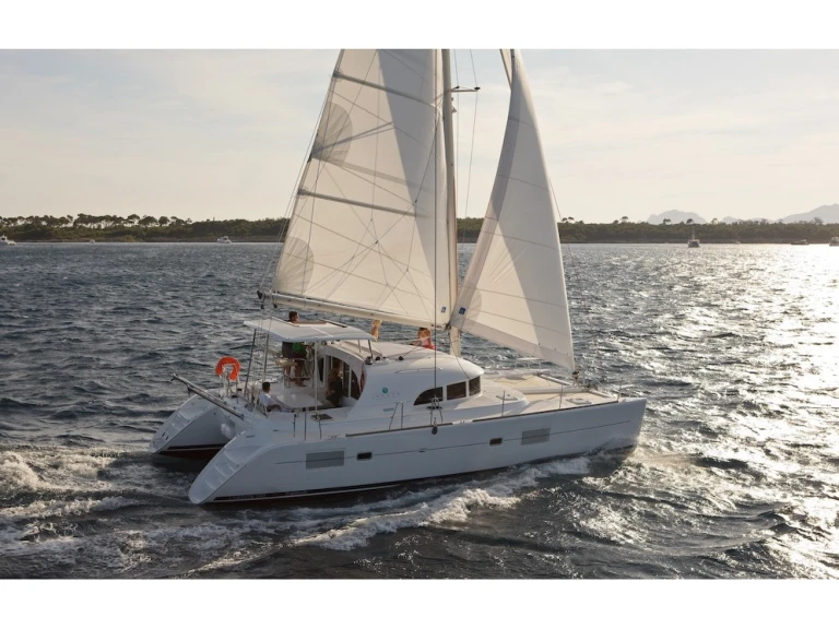 Catamaran à louer à Hyères au meilleur prix