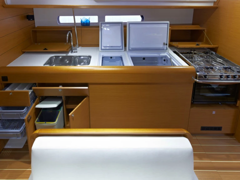 Location à Road Town - Jeanneau Sun Odyssey 479 sur SamBoat