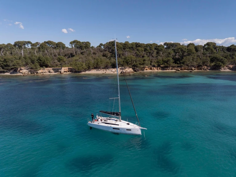 Louez un Jeanneau Sun Odyssey 350 à Road Town