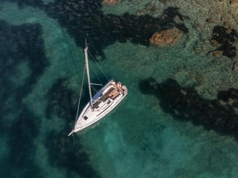 Location bateau Jeanneau Sun Odyssey 350 à Road Town sur Samboat