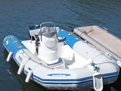 Yacht hire Empuriabrava cheap Medline 500
