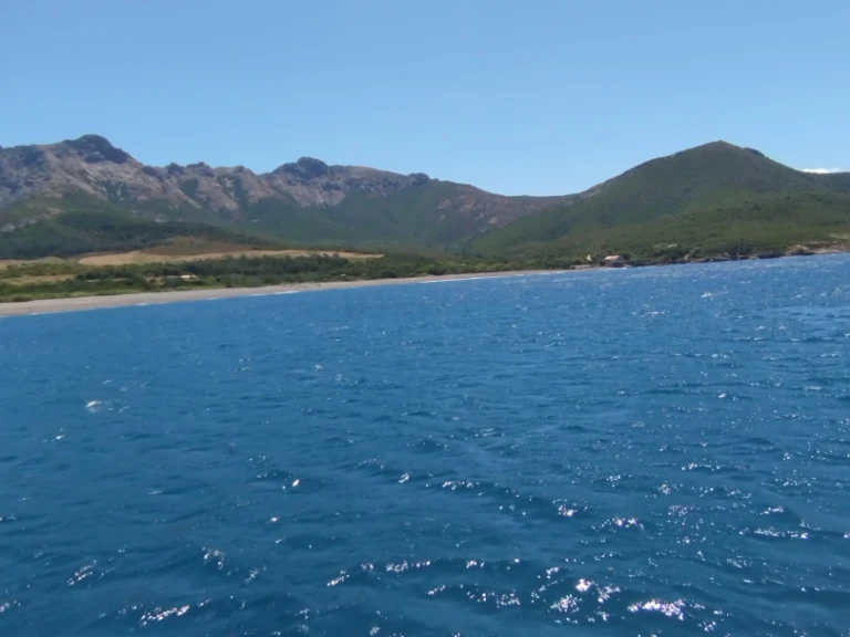 Location bateau Nautitech Nautitech 395 à Saint-Florent sur Samboat
