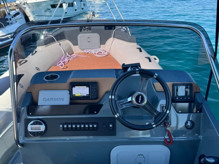 Location bateau Tkon pas cher Solemar 23